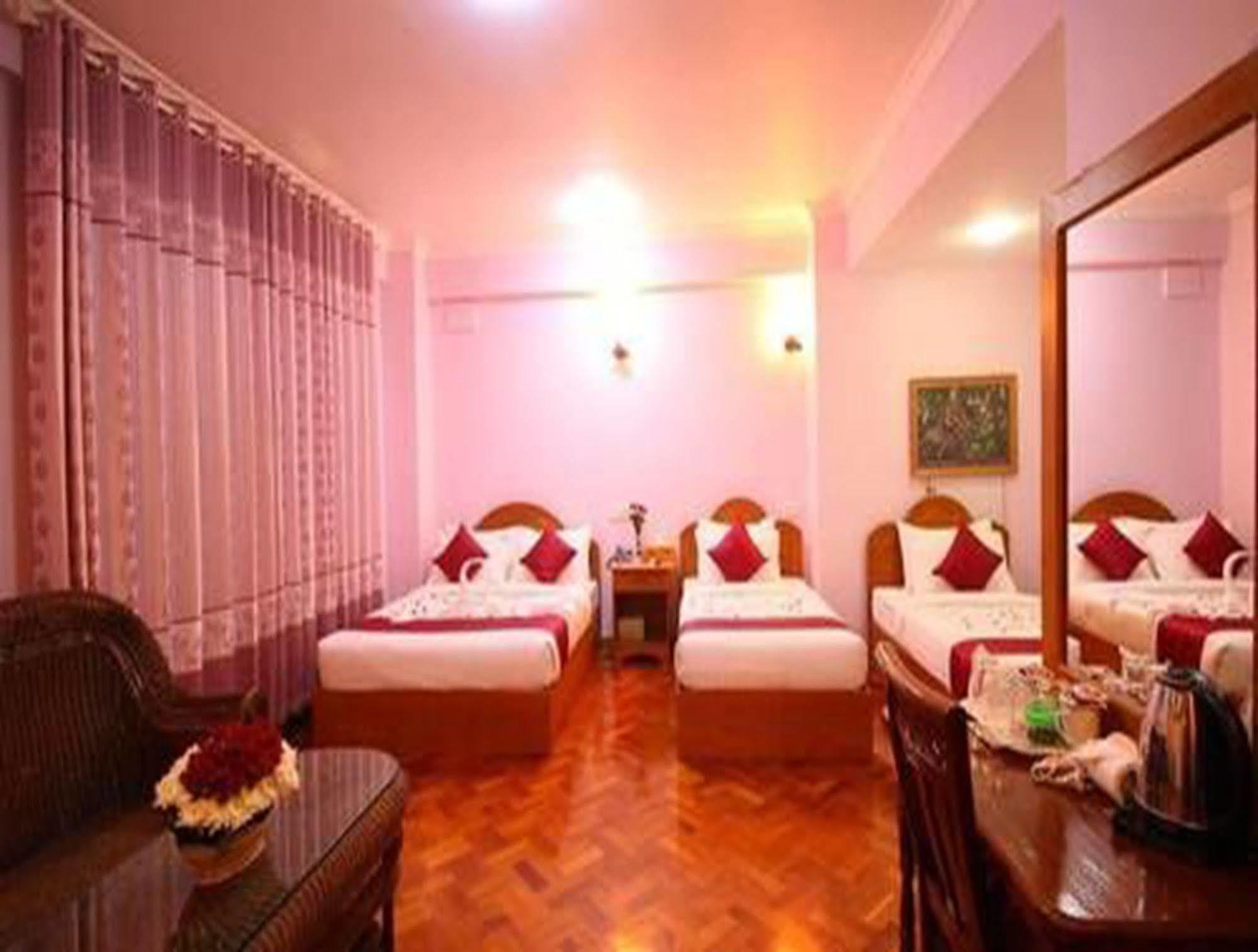 Hotel United Mandalay Dış mekan fotoğraf